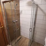 Cinema House Mazury Tatil Evi *