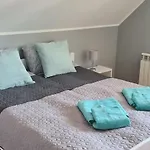 Cinema House Mazury Tatil Evi Ryn (Warmian-Masurian)